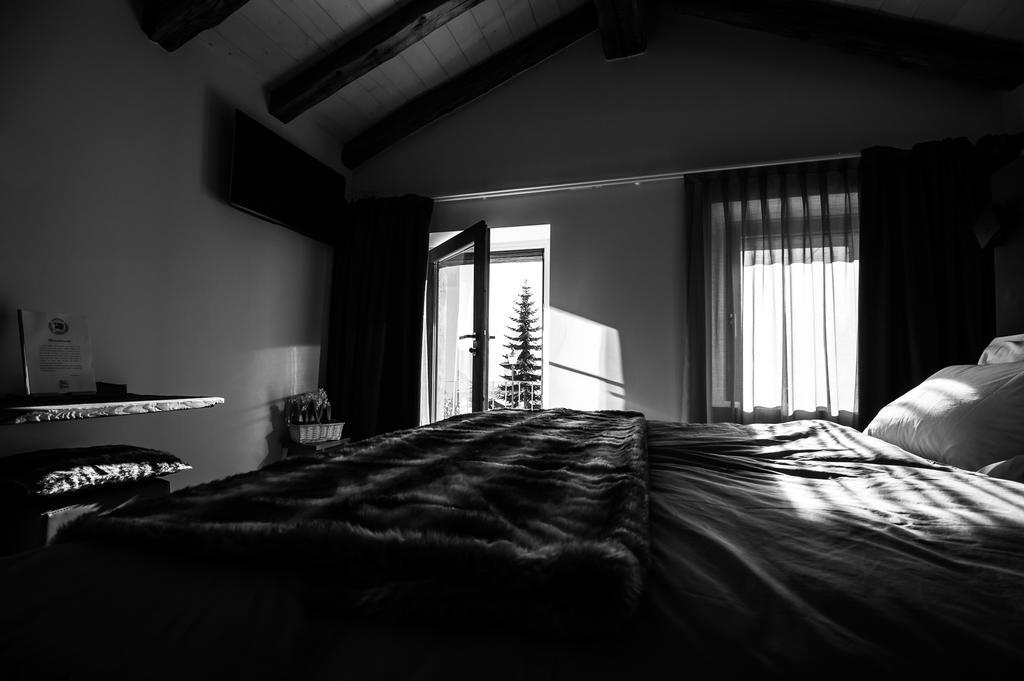 Chambres D'Hotes La Latteria 托尔诺 外观 照片