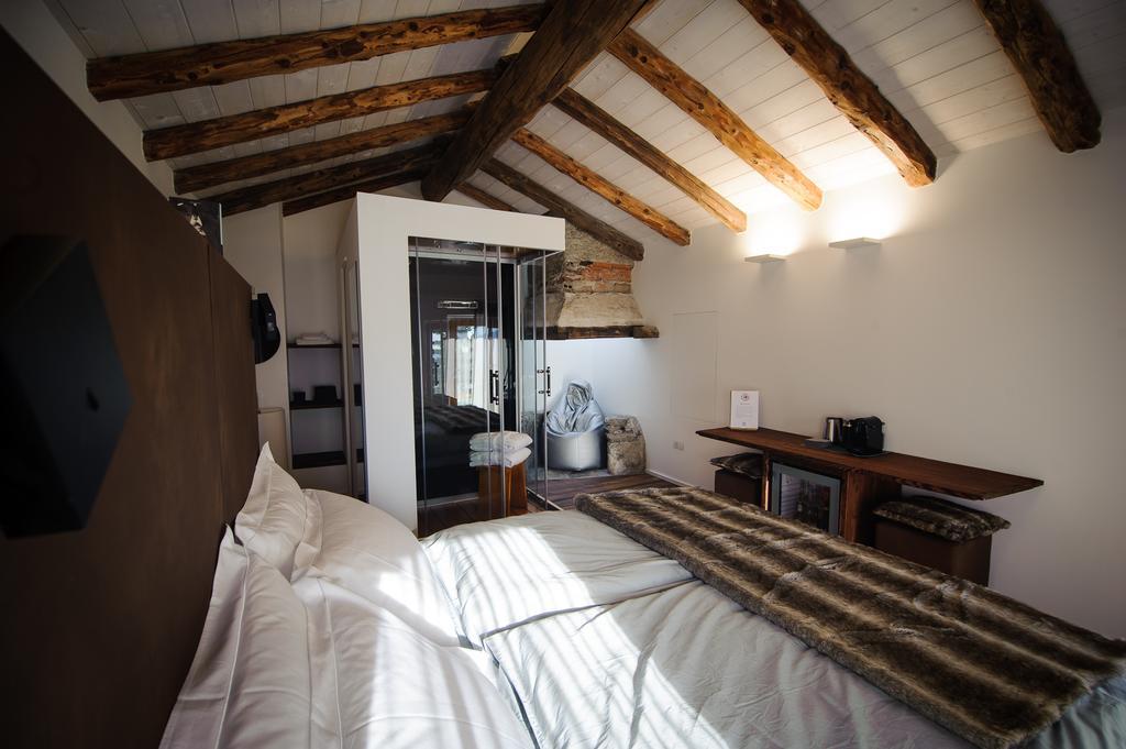 Chambres D'Hotes La Latteria 托尔诺 外观 照片