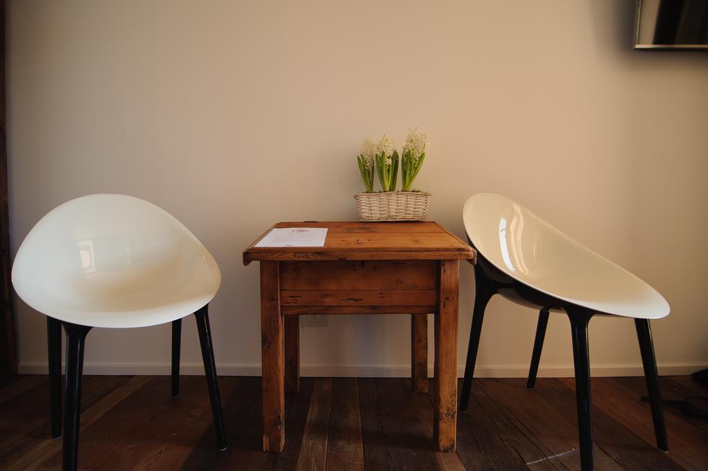 Chambres D'Hotes La Latteria 托尔诺 外观 照片